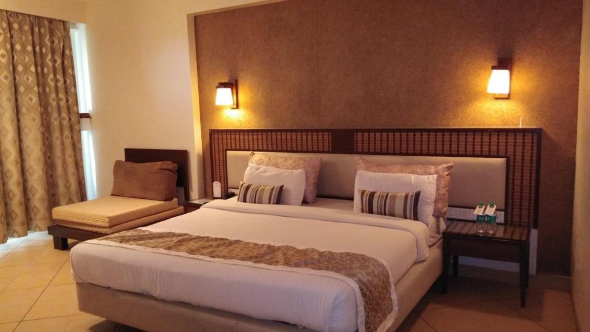 Silverador Resort Тхане Экстерьер фото